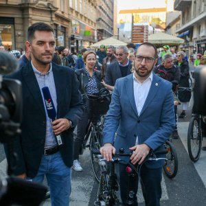 Gradonačelnik Tomislav Tomašević sa zamjenicima na Zagrebačkoj žbici