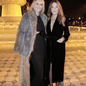 Eva Herzigova i Carla Bruni