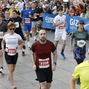 Gradonačelnik Zagreba Tomislav Tomašević sudjelovao u Zagrebačkom maratonu