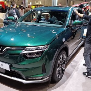 VinFast VF 8