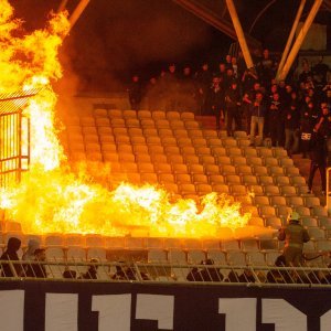 Hajduk - Dinamo, požar