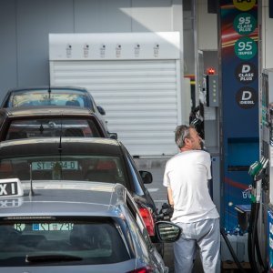 Gužva na benzinskim postajama u Splitu