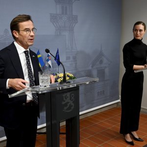 Švedski premijer Ulf Kristersson i finska premijerka Sanna Marin