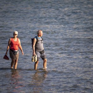 Picigin i kupanje na splitskim Bačvicama