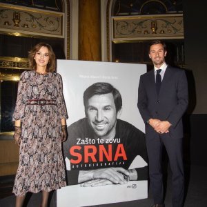 Milana Vlaović, Darijo Srna