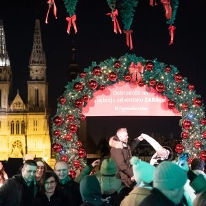 Bas Naš Advent na platou Gradec