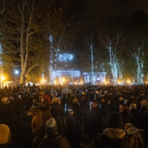 Paljenje lampica na Zrinjevcu
