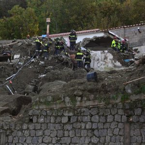 Spasilačke akcije se nastavljaju na otoku Ischiji