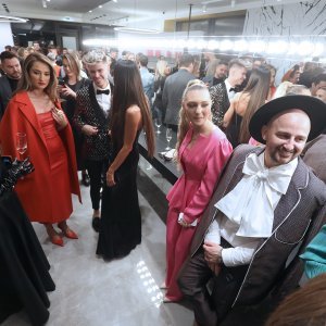 Otvorenje salona Franić