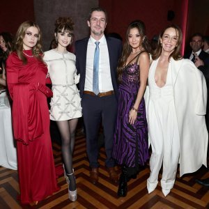 Camille Razat, Lily Collins, Jérémie Robert, Ashley Park, Philippine Leroy-Beaulieu