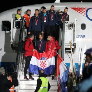 Dolazak Vatrenih na zagrebački aerodrom