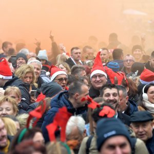 Tradicionalni podnevni ispraćaj stare i doček nove godine u Fužinama (2)