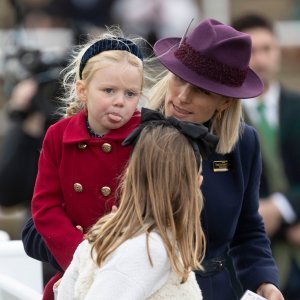 Lena i Mia Tindall