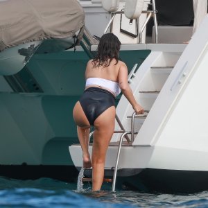 Selena Gomez s Beckhamovima na jahti