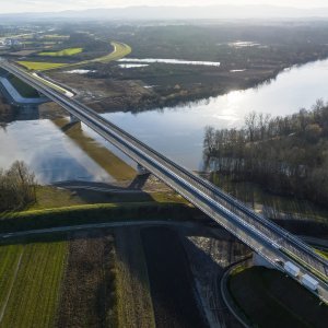 Radovi na pristupnoj cesti prema novom međudržavnom mostu preko rijeke Save