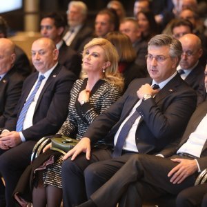 Josip Bozanić, Miroslav Šeparović, Tomo Medved, Kolinda Grabar Kitarović, Andrej Plenković i Gordan Jandroković