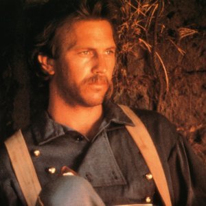 Kevin Costner 1990. - film 'Ples s vukovima'