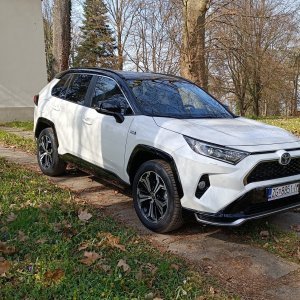 Toyota RAV4 Plug-in 2.5 HSD AWD 5 D e-CVT Style