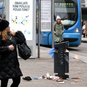 Zagreb zatrpan smećem zbog štrajka radnika Čistoće