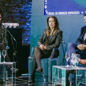 Maruška Vizek, Irena Weber i Roberto Kutić