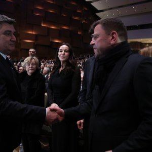 Zoran Milanović sa Ćirinim sinom, Miroslavom i udovicom Zdenkom Blažević