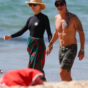 Nicole Kidman i Keith Urban na plaži