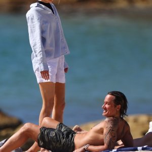 Nicole Kidman i Keith Urban na plaži