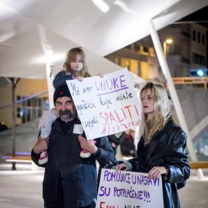 Glumac Leon Lučev, supruga Jelena Graovac Lučev i kći Neo