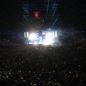 Koncert Gibonnija u prepunoj zagrebačkoj Areni