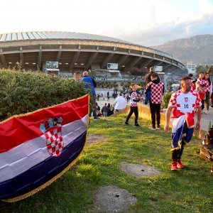 Hrvatski navijači ispred Poljuda