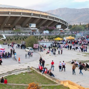 Hrvatski navijači ispred Poljuda