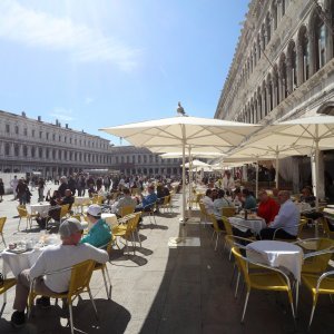 Turisti u Veneciji