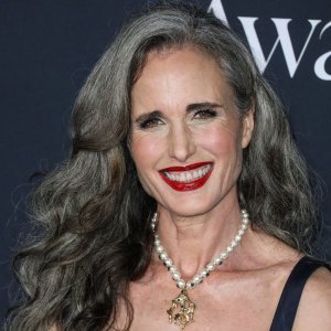 Andie MacDowell (64)