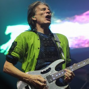 Steve Vai