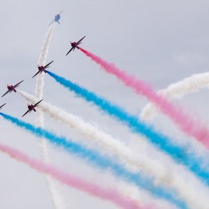 “Krila Oluje” i “Red Arrows”