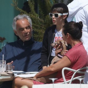 Andrea Bocelli s obitelji na odmoru