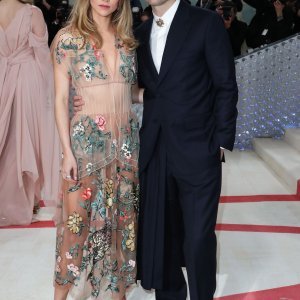 Suki Waterhouse i Robert Pattinson