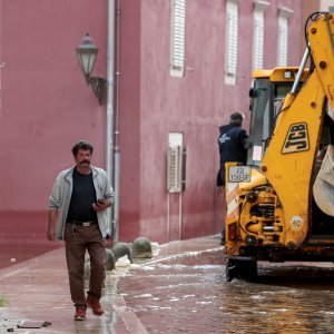 Razina poplave u Obrovcu za trećinu manja nego jučer