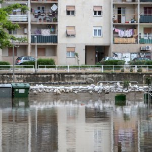 Razina poplave u Obrovcu za trećinu manja nego jučer