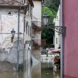 Razina poplave u Obrovcu za trećinu manja nego jučer