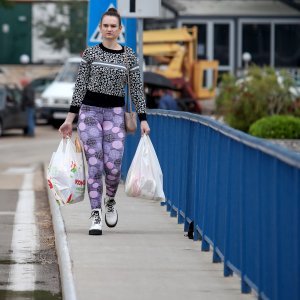 Razina poplave u Obrovcu za trećinu manja nego jučer