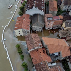 Povlačenje vode u Obrovcu