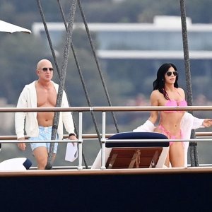 Jeff Bezos i Lauren Sanchez na novoj jahti