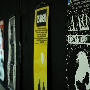 Izložba filmskih plakata postavljena u predvorju Kina SC