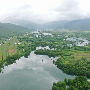 Fotografije iz zraka poplavljenih polja na vrgoračkom području