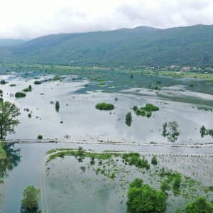 Fotografije iz zraka poplavljenih polja na vrgoračkom području