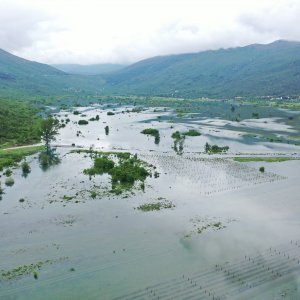 Fotografije iz zraka poplavljenih polja na vrgoračkom području