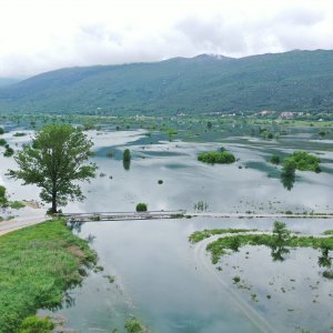 Fotografije iz zraka poplavljenih polja na vrgoračkom području