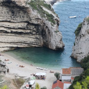 Plaža Stiniva, Vis