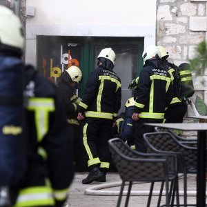 Šibenik: Požar u kafiću na šibenskoj rivi